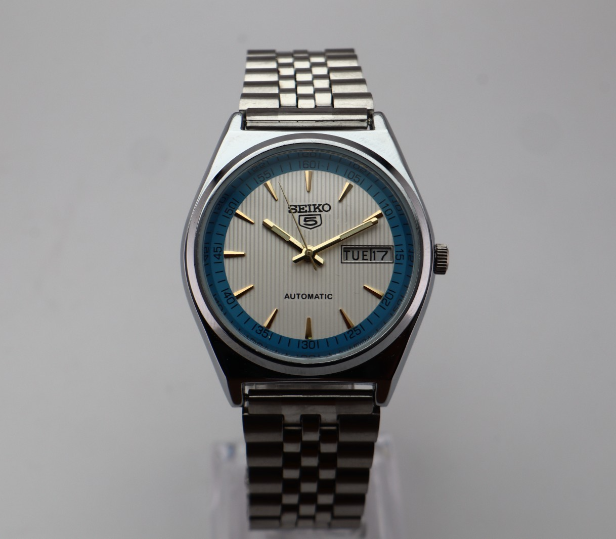 Vintage Seiko 5 Automatic 6309A 17 Jewels D/D Japan made Man's Wrist Watch