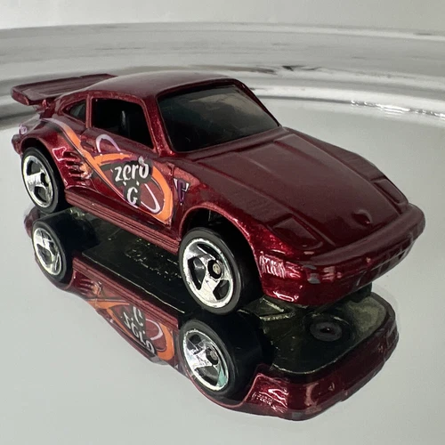 1989 Hot Wheels Porsche 911 Zero G Vintage Metallic Apple Red 1:64