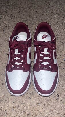 nike dunk low bordeaux Size 10W (8.5 Mens)