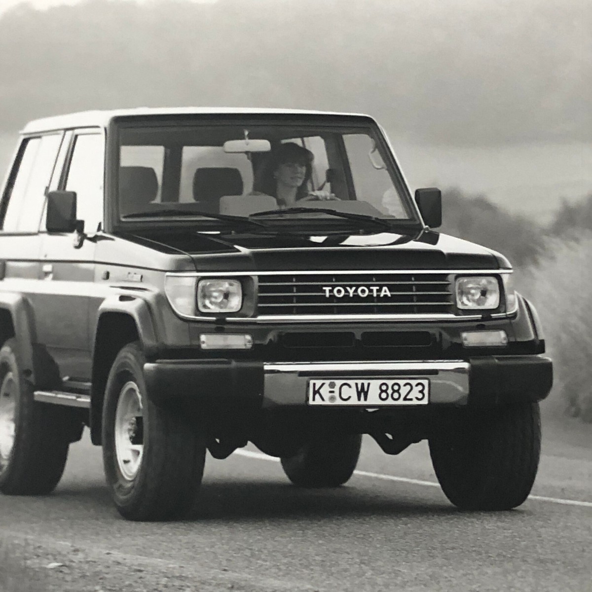 1993 1994 Toyota Landcruiser KJ 70 and KJ 73 Photo Photograph Land