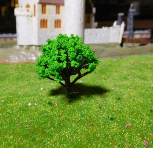 20 Medium Green Trees, 40 Mm High - Picture 7 of 9