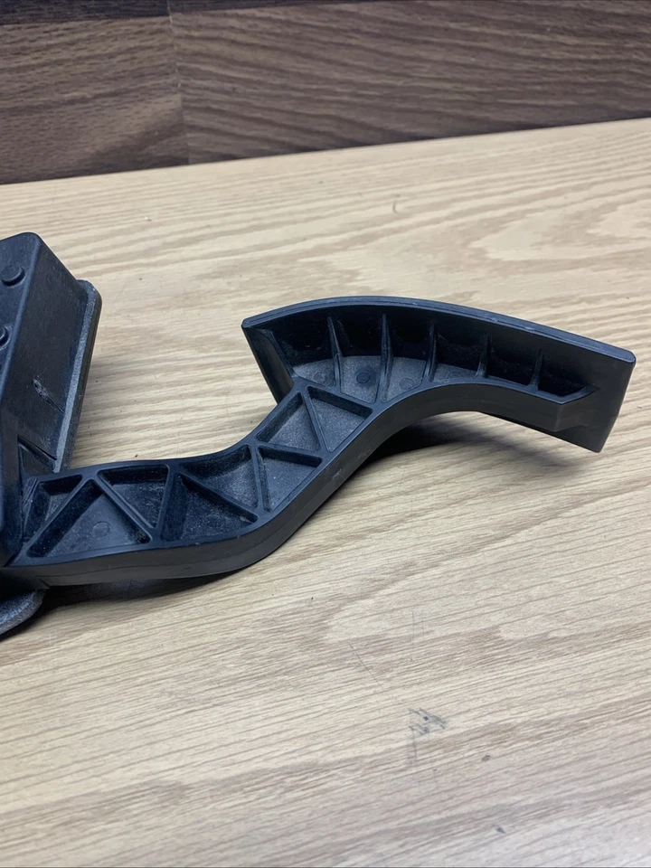 2007 maxxforce dt466 International Accelerator gas Pedal (3588852C91, 3588852C92 - Image 3 of 4