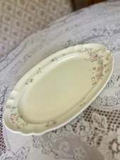Pfaltzgraff Tea Rose Oval Serving Platter 15”Vintage Stoneware Chip Scallop Edge