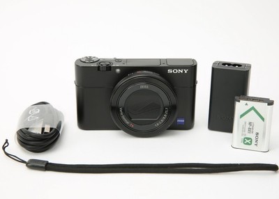 Sony Cyber-shot RX100 VA (DSC-RX100M5A) Digital Camera - Japanese Language Only