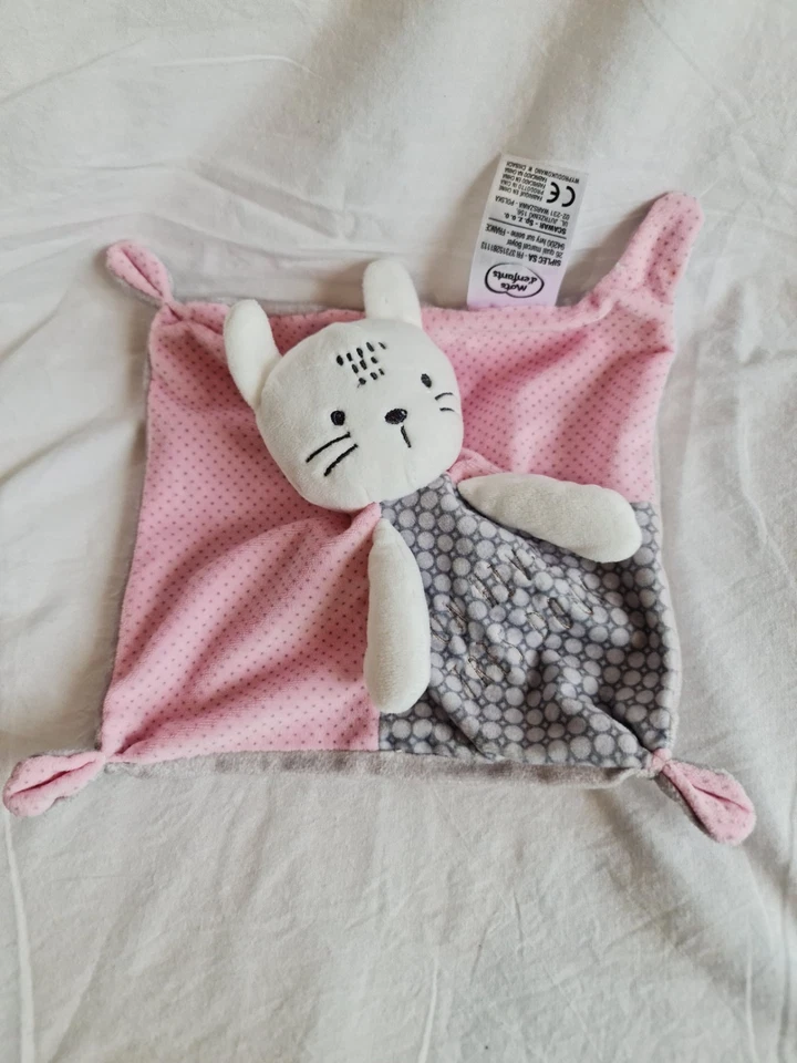 Doudou Plat chat gris et rose Mots d'enfants Neuf - Photo 1/1