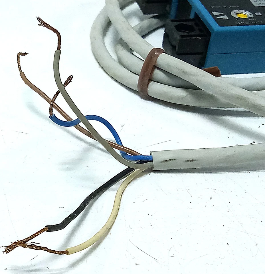 Pepperl Fuchs FE5F-2MC6A 10-28 V DC Fiber Optic Photoelectric Sensor - Image 4 of 4