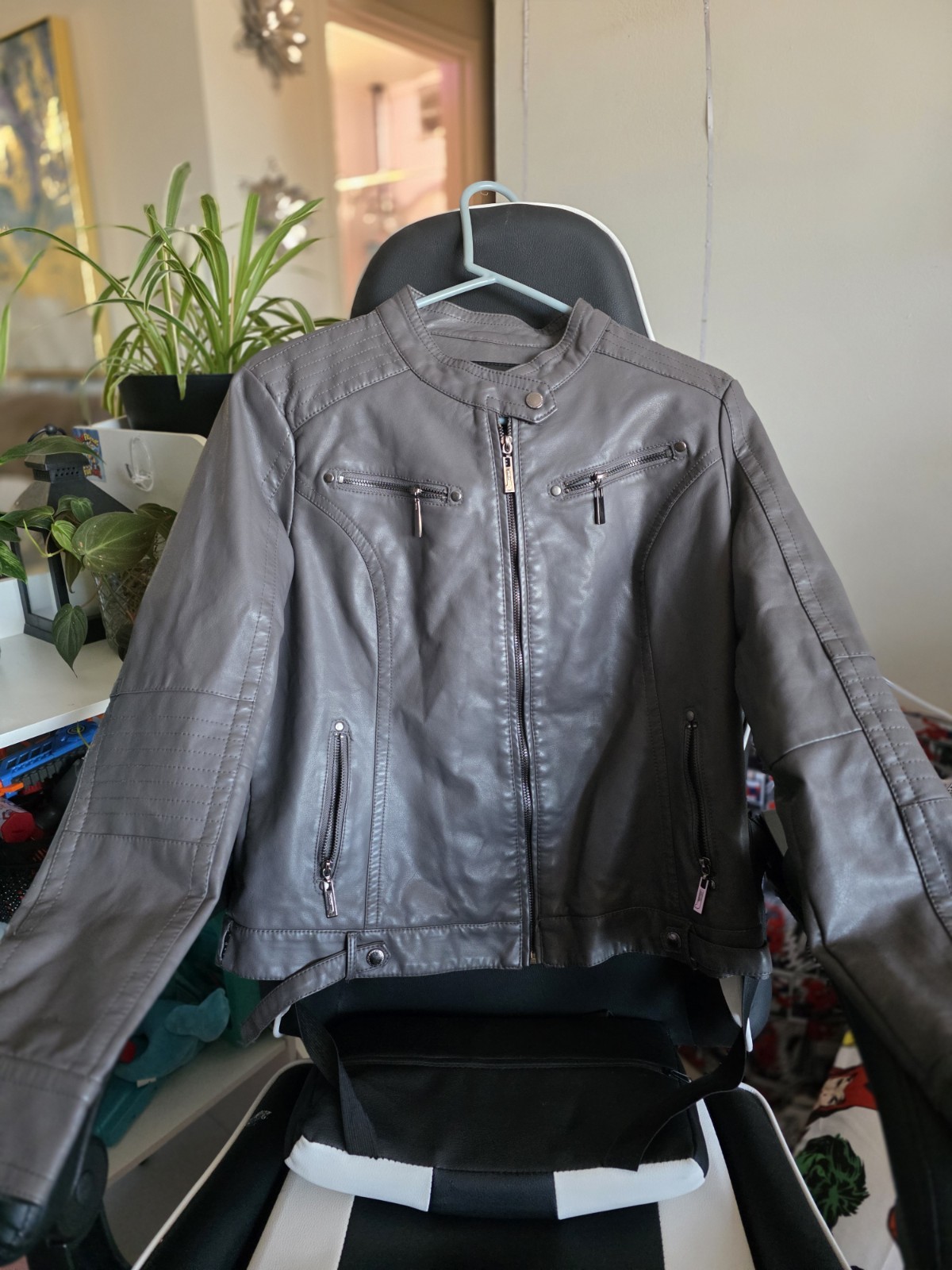 Joujou Gray Faux Leather Biker Jacket XL Long Sleeve Zipper Pockets Stitching