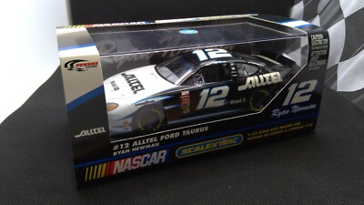 レアScalextric 1/32 NASCAR/'01 FordTaurus 【公式通販】