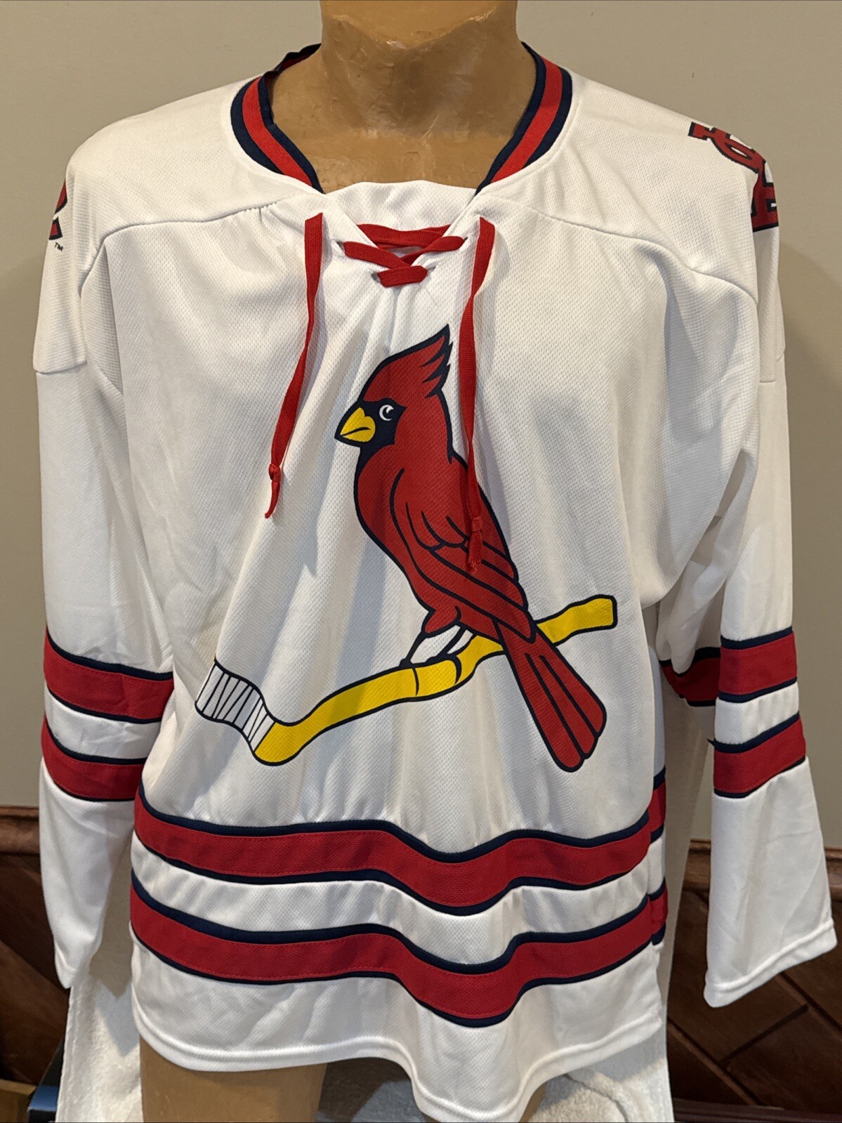 AWESOME St. Louis Cardinals Adult Sz XL SGA White Hockey Style Jersey, VERY NICE