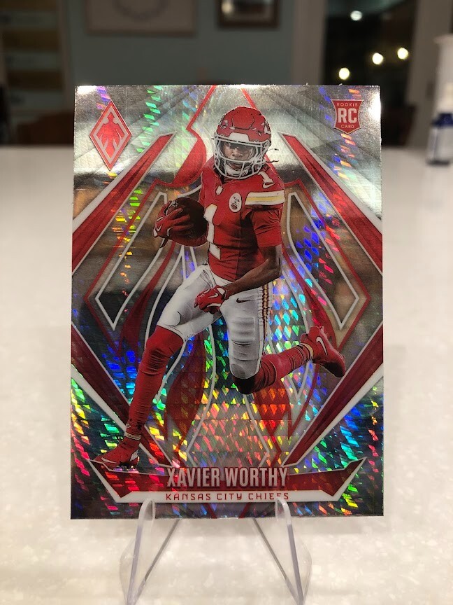 2024 Panini Phoenix Xavier Worthy Rookie Wave Prizm RC #250 Kansas City Chiefs