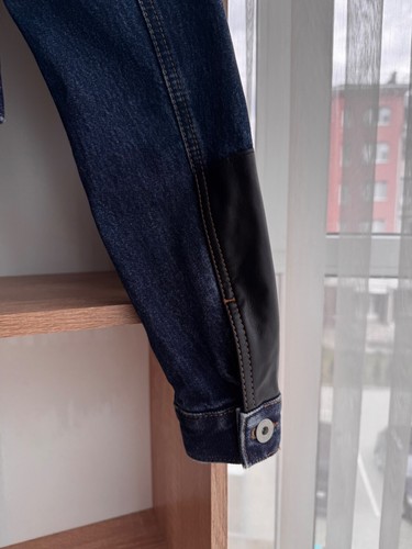 MCQ by Alexander Mcqueen W' Cropped Faux Leather-Paneled Denim Jacket - Picture 11 of 14