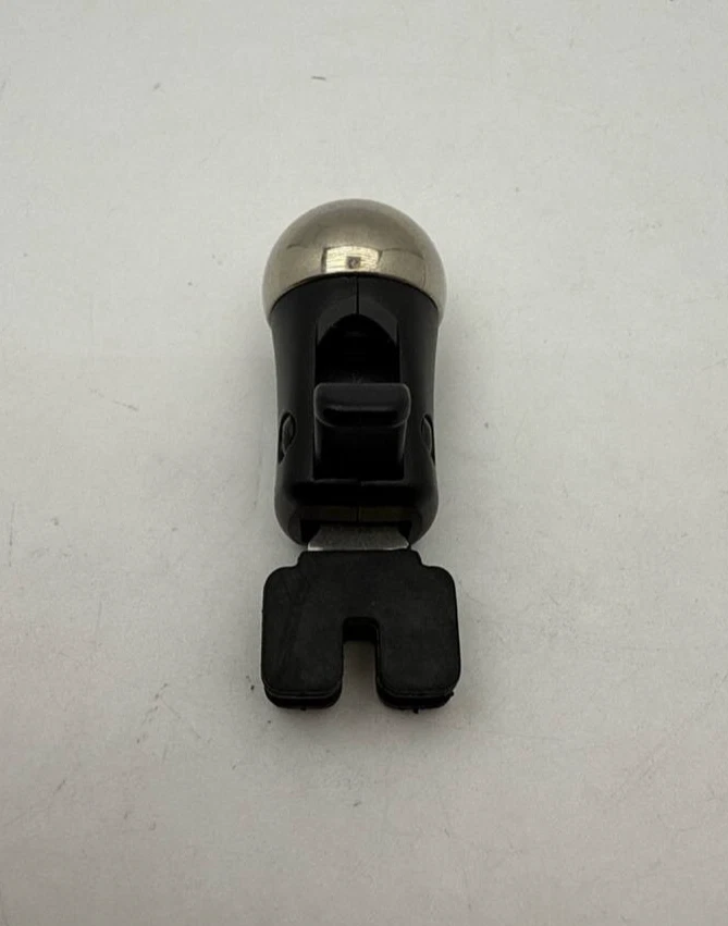 Steelie Magnetic Vent Mount for Smartphones Car Air Vent Holder 360° Rotation - Image 3 of 4