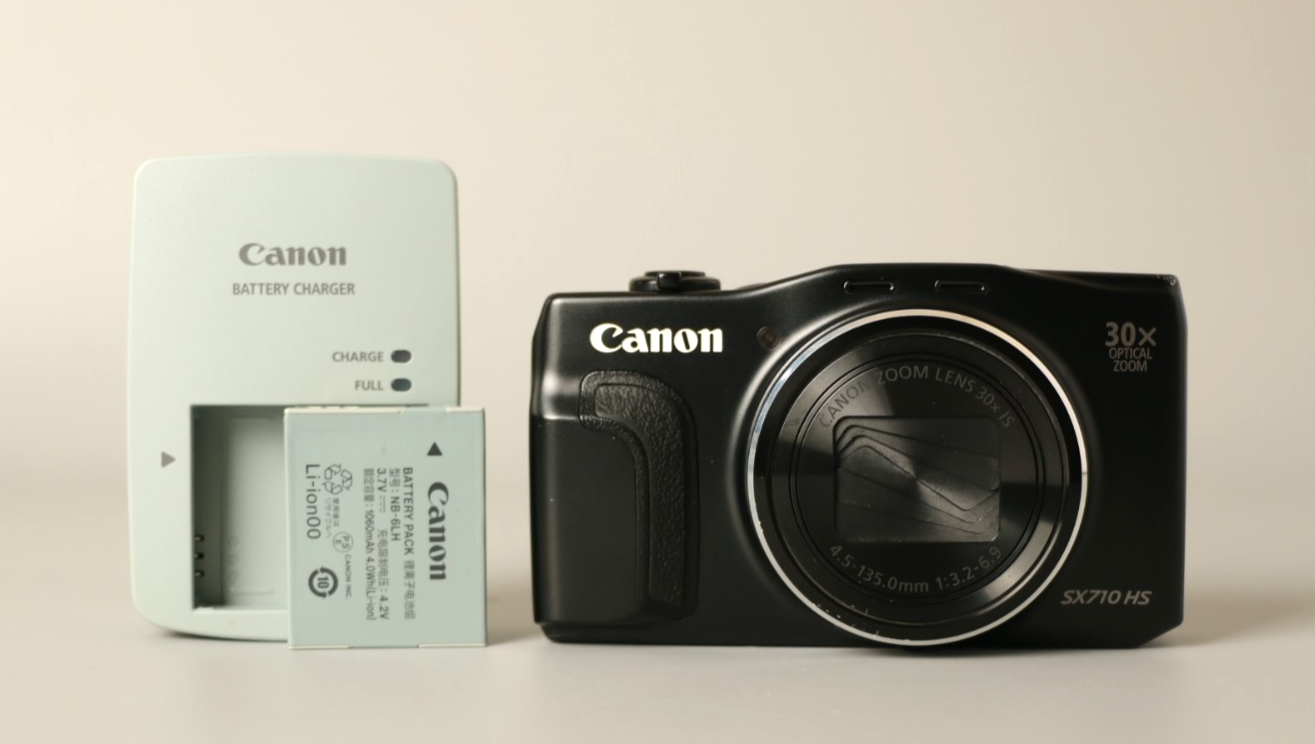 Canon PowerShot SX710 HS 20.3MP Digital Camera Black Compact Tested Japan