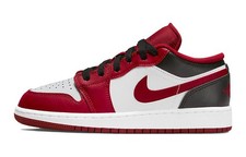 Jordan 1 Low Bulls GS - 553560-163
