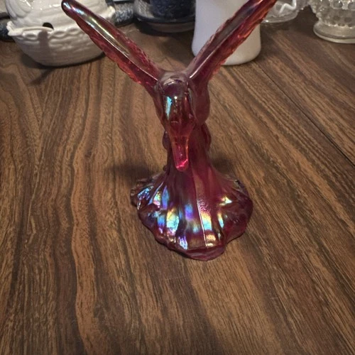 Fenton Art Glass  RED Iridescent Hummingbird 4 1/2" Figurine. Has Its Sticker