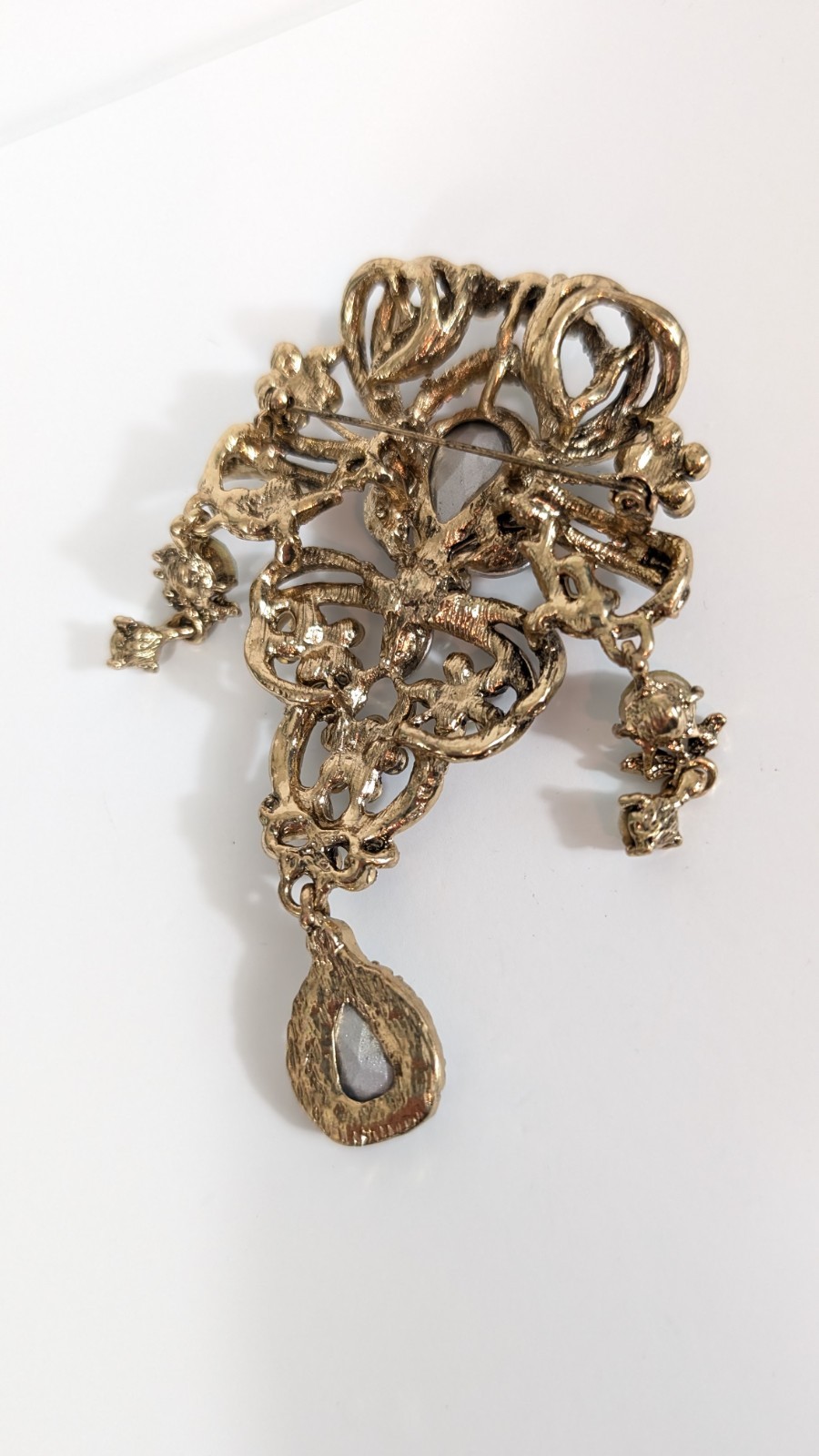 Large Elegant Dangle Rhinestone Brooch - image 6