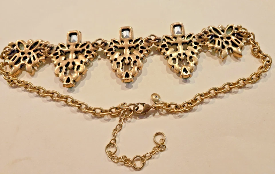 Collar babero J.Crew mezclado piedra vidrio llamativo verde menta negro tono dorado Foto 4 de 4