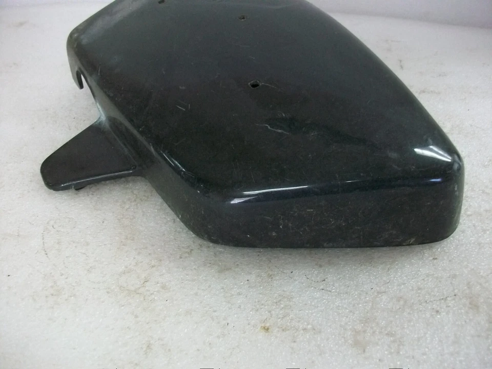 1980 Yamaha XS1100 Capa Lateral Esquerda XS 1100 Preta Aba Inferior Quebrada - Imagem 3 de 4