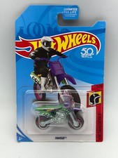 Hot Wheels Motorcycle Daredevils HW450F, Green & Purple, New in Pack, Lot B