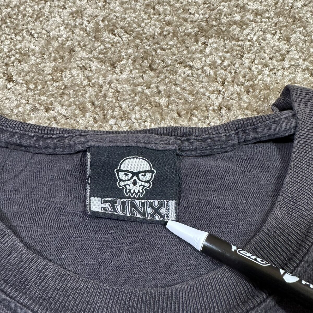 Jinx X-Ray Skeleton T-shirt Size 2XL 8-bits Pixel Heart Jinx X-Ray Skeleton T-shirt Size 2XL 8-bits Pixel Heart