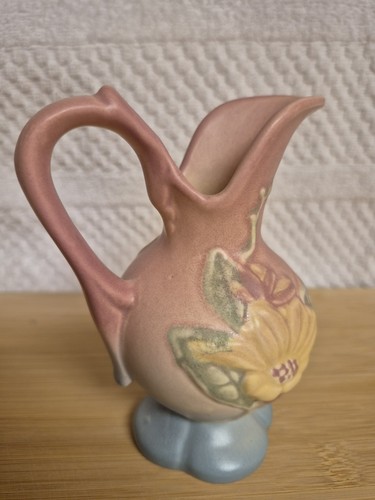 Vtg. Hull Pottery Magnolia Ewer Pitcher USA 1940's - Picture 5 of 8