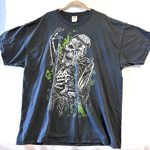 Vintage Zombie T Shirt 2XL Zombie Brains Walking Dead TV Movie Halloween