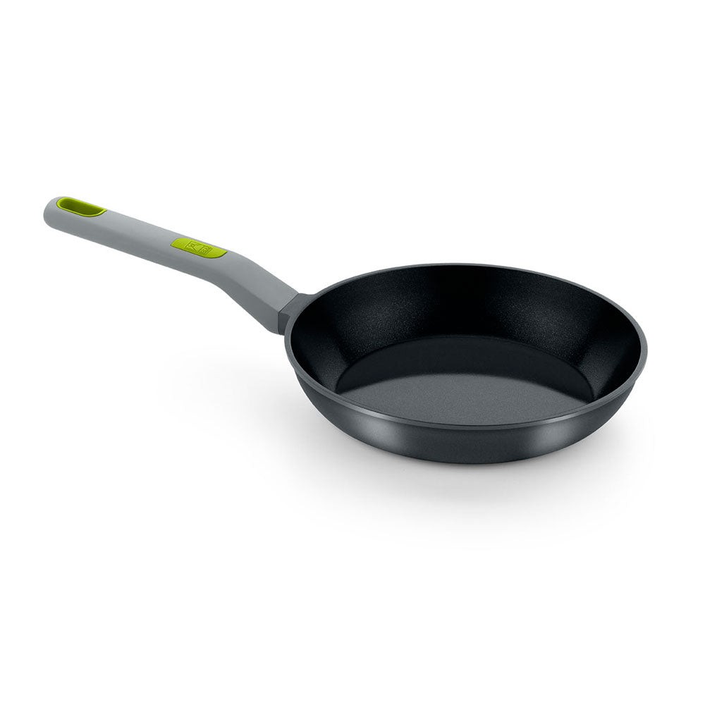 BRA Life | Bratpfanne 26 cm, Aluminiumguss, 100 % recycelt, verstärkte Keramik-A