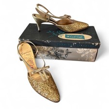 Vintage 1960s Caparros Simona Gold Glitter Slingback Heels Womens 7 AA Narrow
