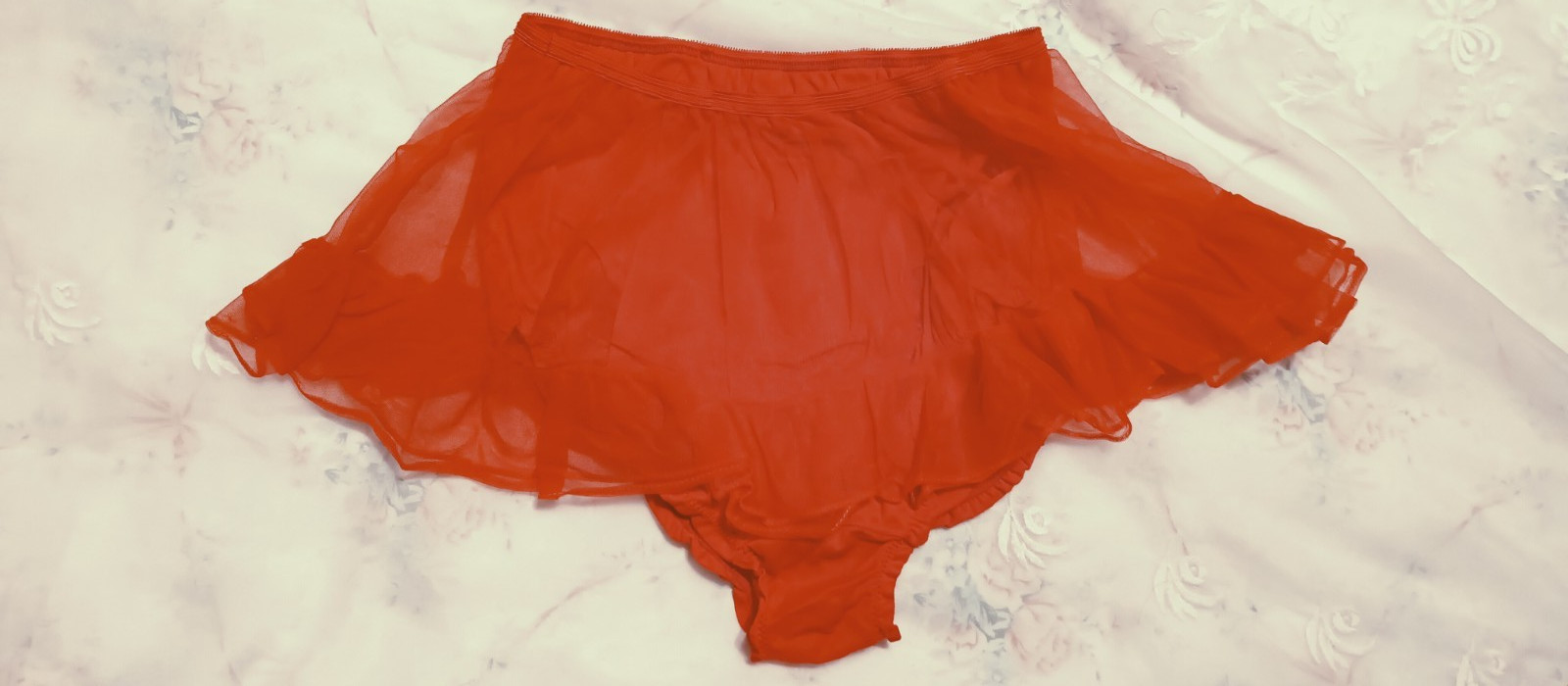 UNBRANDED VINTAGE NYLON PANTY SLIP sz M-6 RED w-CHIFFON SKIRT NYLON GUSSET#04-19