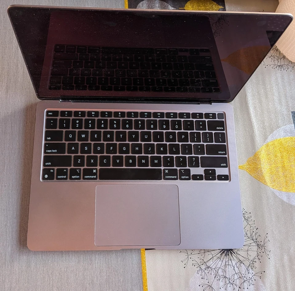 Apple MacBook Air 13" M1 · 16GB · 256GB, foto 2 di 4