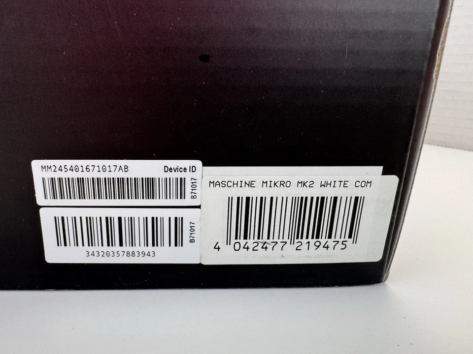 Maschine Mikro MK2 White Native Instruments Drum Beats Melodies Samples - Image 2 of 4