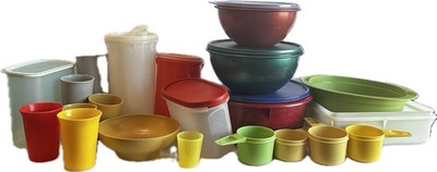 Lot of Vintage Tupperware 27 Pieces
