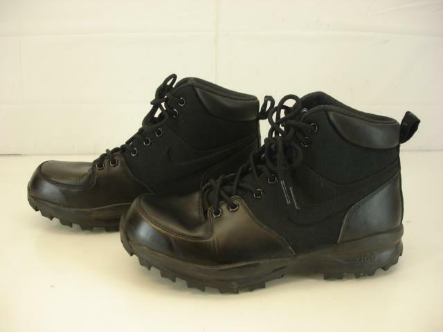 nike manoa hiking boots