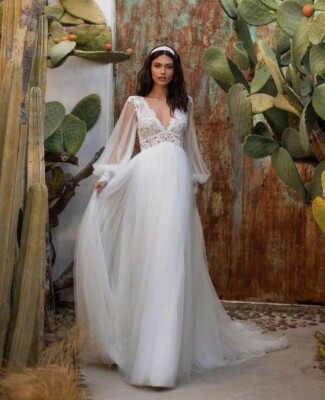 Empire V Neck Lace Tulle Wedding Dresses Open Back Bridal Gown with Long  Sleeves | eBay