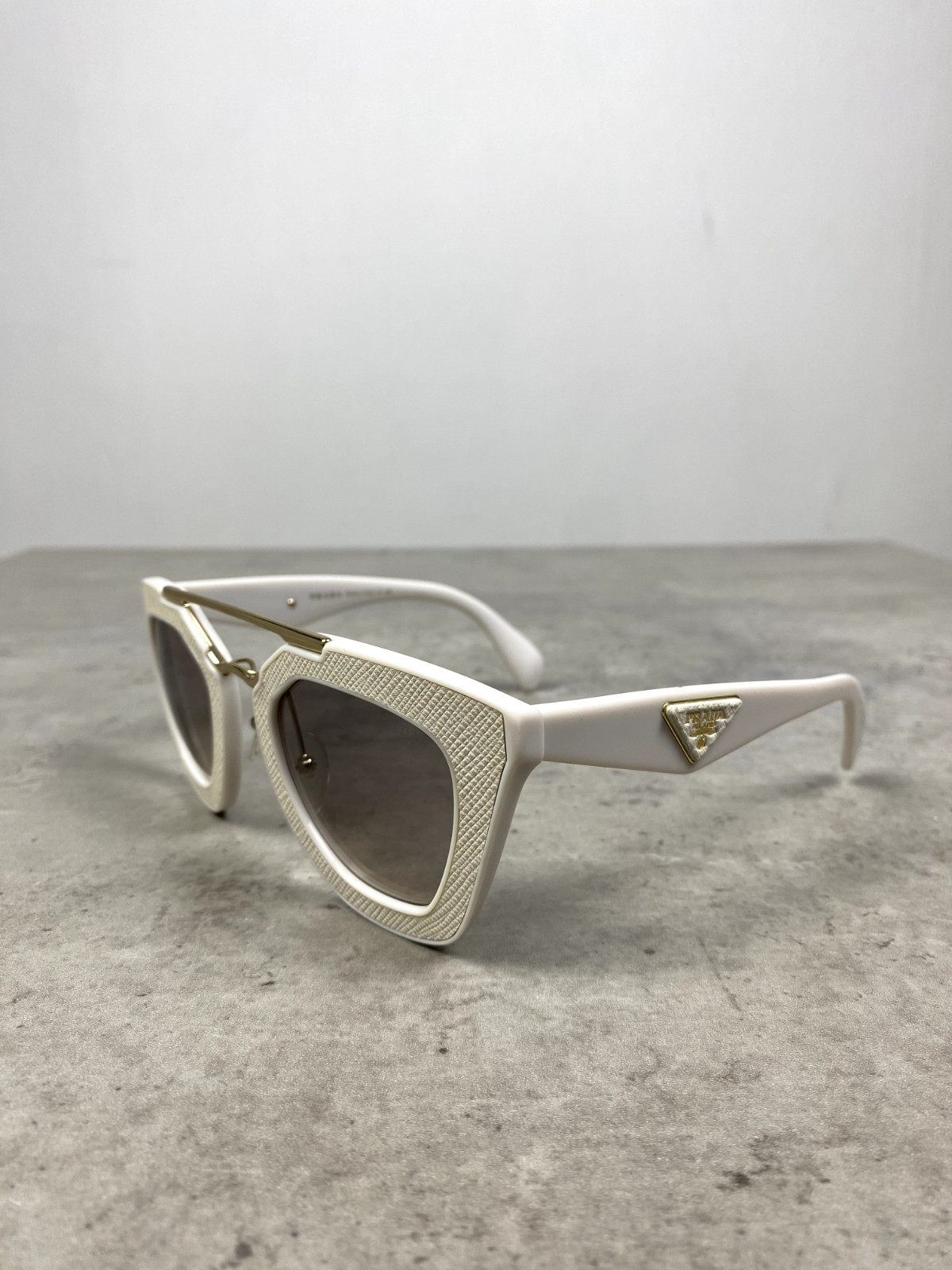RARE PRADA MILANO Ornate Saffiano Leather Sunglasses SPR 14S image 7