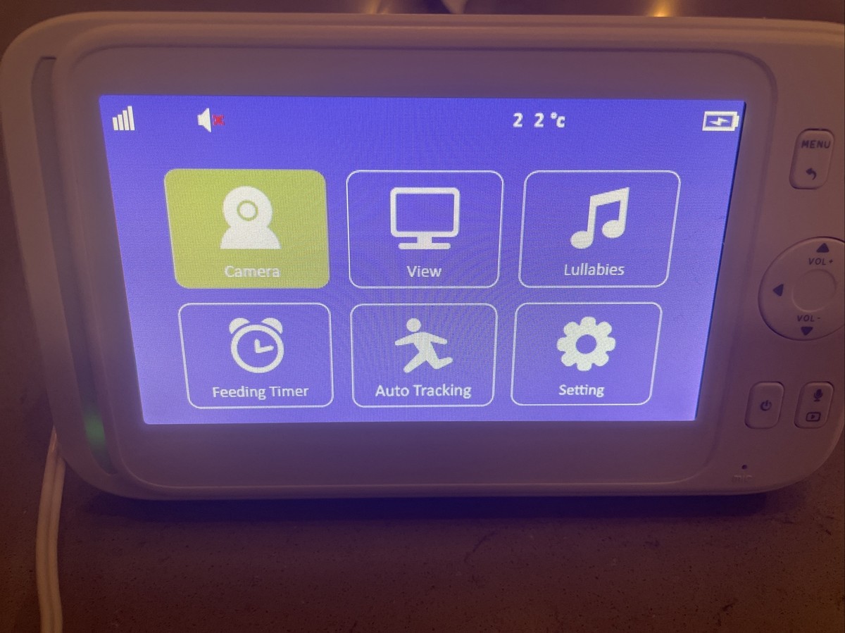 Bable baby video monitor and baby camera with automatic tracking