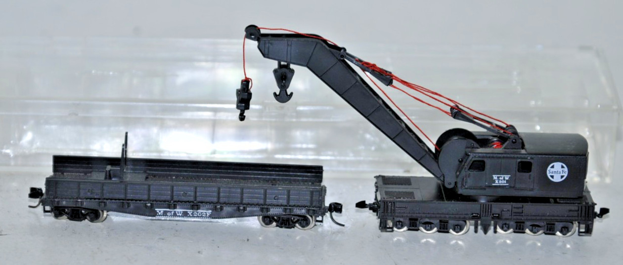 Con-Cor N scale Santa Fe Crane Work Car