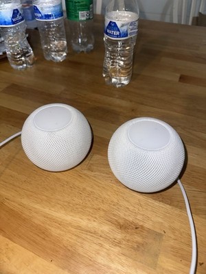 Two Homepod Minis 2nd Generation In The Color White, With The Apple 4k Tv  64 GB