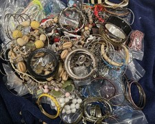 8lbs Of Costume Jewelry Mixed Lot 50 pc Multicolor Bracelets  Necklaces