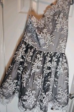 Alice + Olivia Black & Cream Lace One-Shoulder Dress – Size 6 – NWT