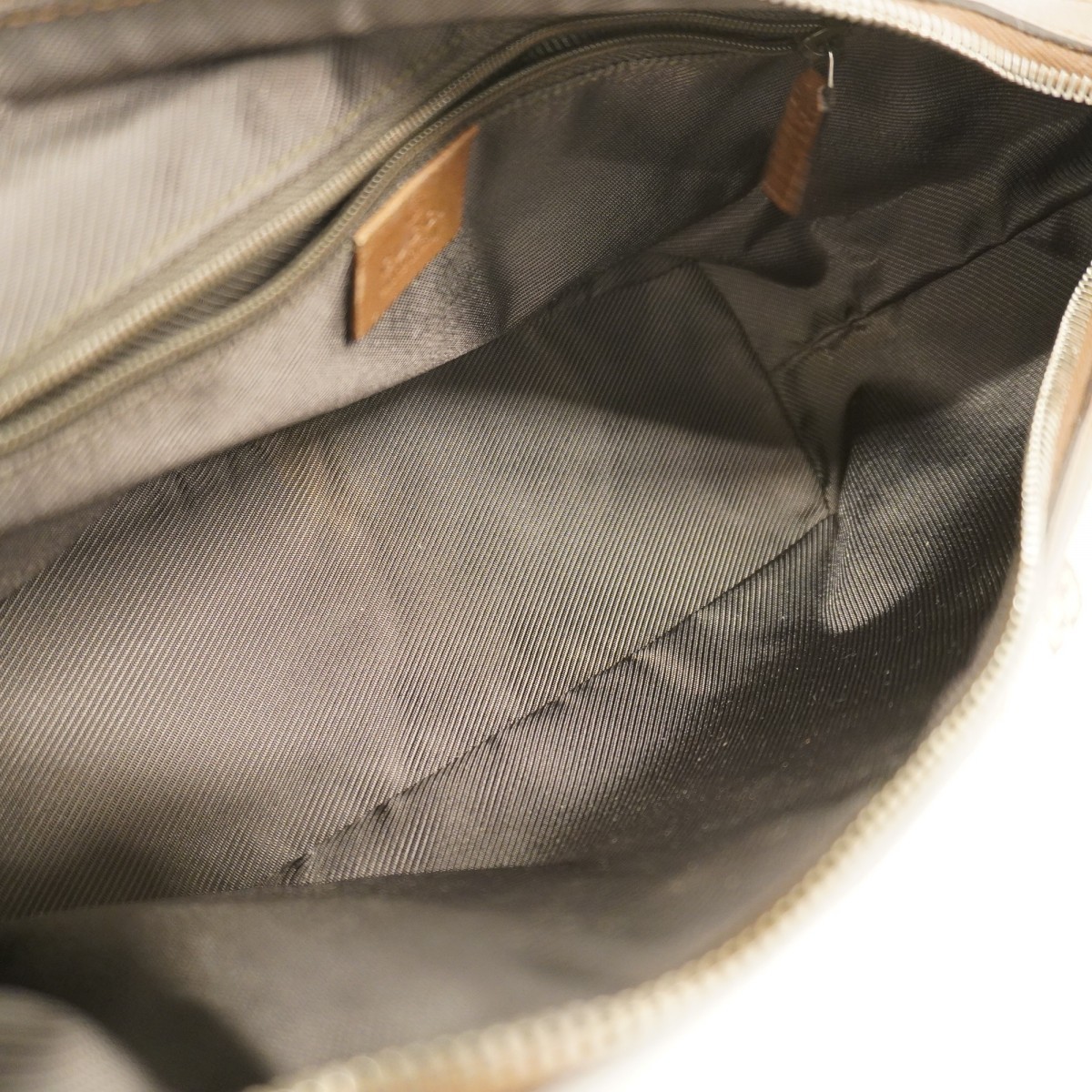 Gucci GG Canvas Shoulder Bag Brown Silver Hardware thumbnail 4