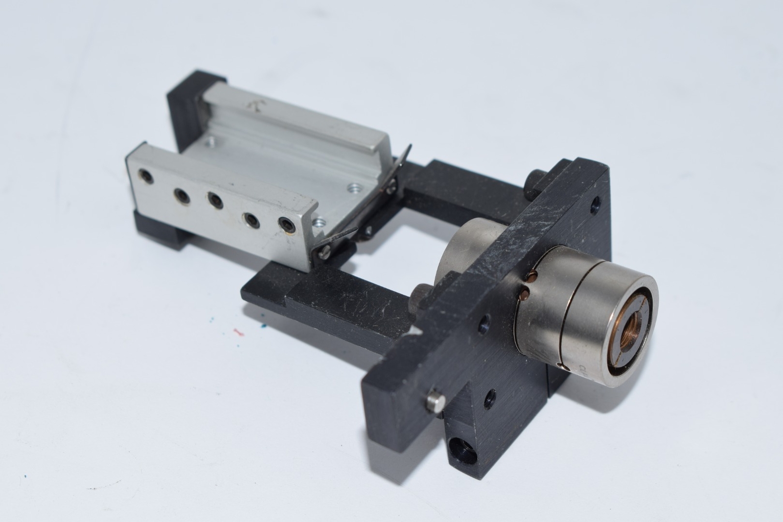 Del-Tron Universal Clamp Cross Roller Slide Linear Stage Micrometer