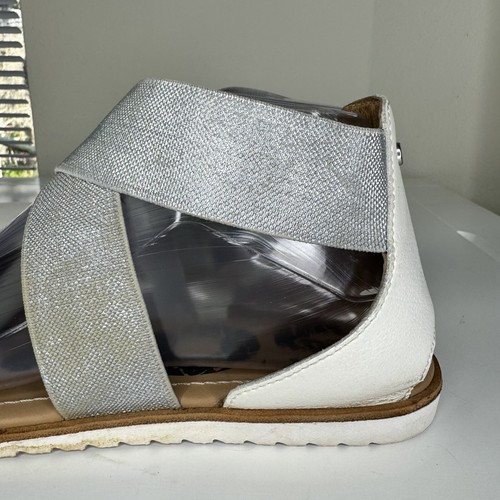 Sorel Ella Sandals White Leather Metallic Silver Gray Straps Size 9.5 Women’s - Picture 2 of 14