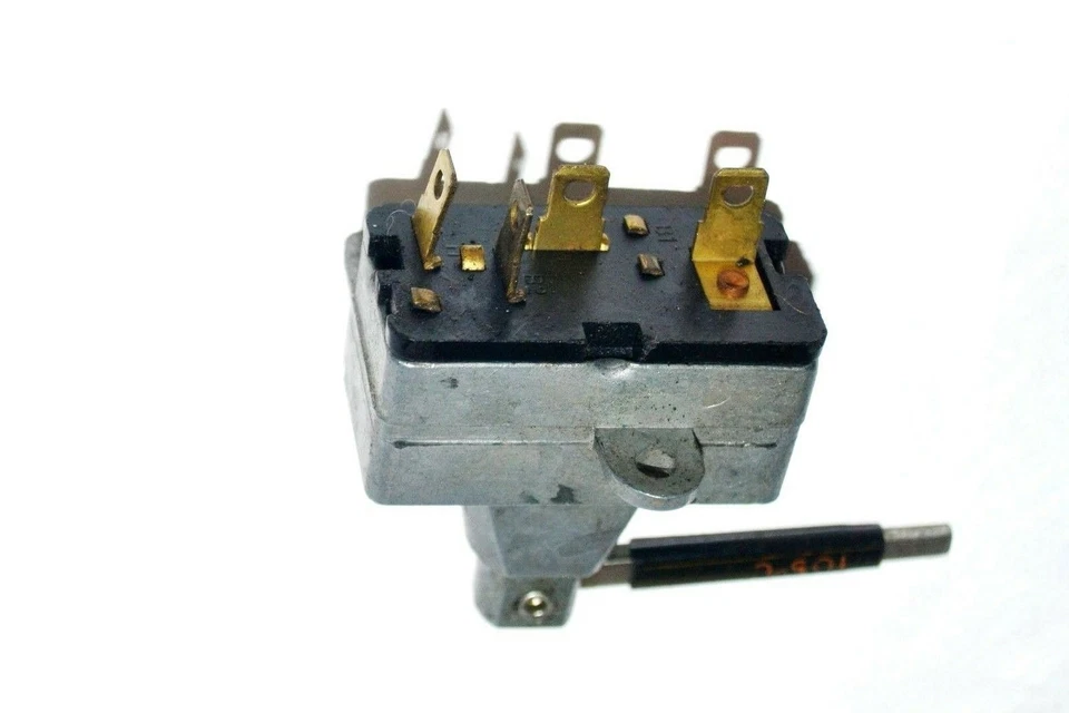 Interruptor de faros NOS AMC Javelin AMC AMX 1971 1972 1973 1974 AMC 3632640 Foto 2 de 4