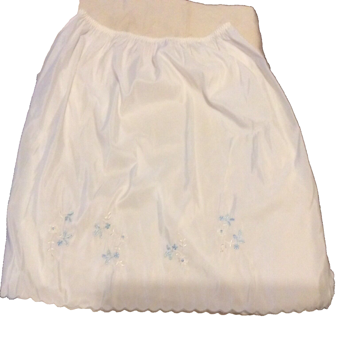 Vintage Nylon Polyester White Half Slip Skirt Embroidered Scalloped Hem