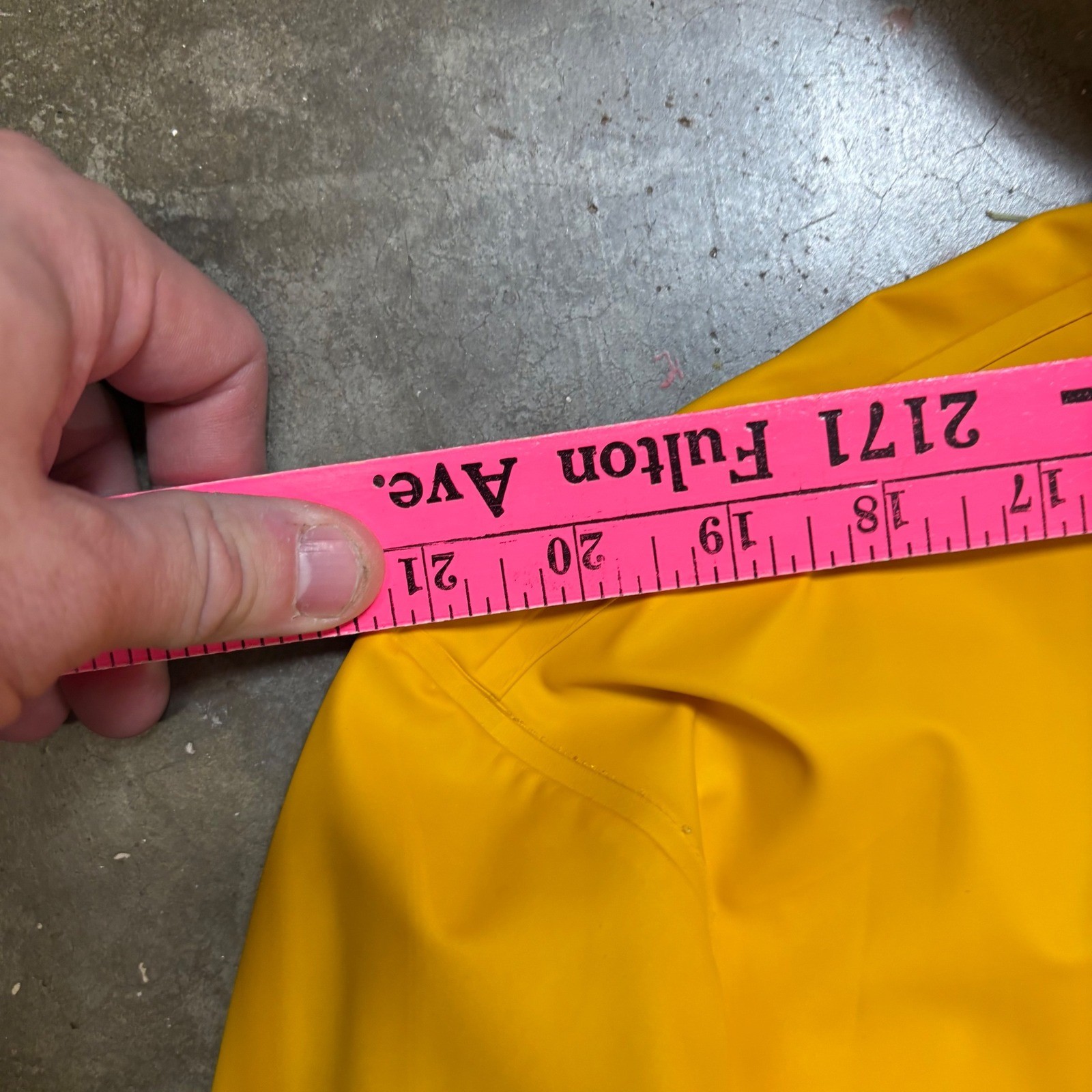 Helly Hansen Women's Yellow Rain Jacket Hooded Wa… - image 5