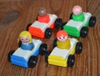 Vintage Fisher Price Little People 930 Garage 4 Car & 4 Figure Set Lot White Top