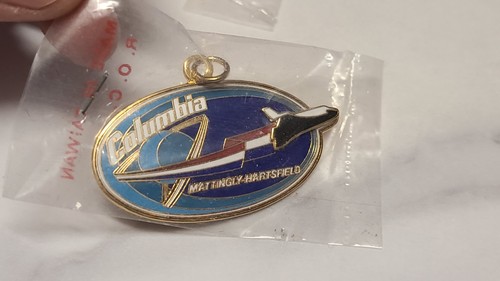 NASA Space Shuttle Columbia Challenger Pin Charm Pendant  Astronauts Lot of 6 - Picture 9 of 11