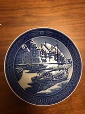 Royal Copenhagen 2007 Christmas Plate Porcelain Collector s Item with Box