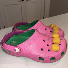 Zueco Crocs Barney Edición LMTD I LOvE You, You Love Me Hombres 6 Mujeres’s 8
